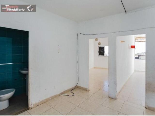 Piso OCU`PADO en Venta para Reformar en Almería Oportunidad Única