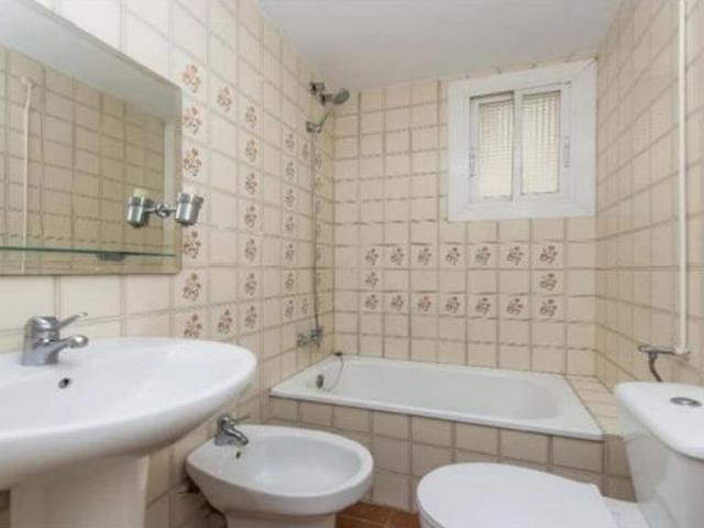 PISO OCUPADO 4 HABITACIONES, 2 BALCONES, PLANTA 3 CON ASCENSOR, PLAÇA CAN MONIC, LLEDONER, GRANOLLER