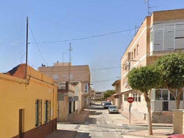 PISO OCUPADO POR PERSONA SIN JUSTO TÍTULO