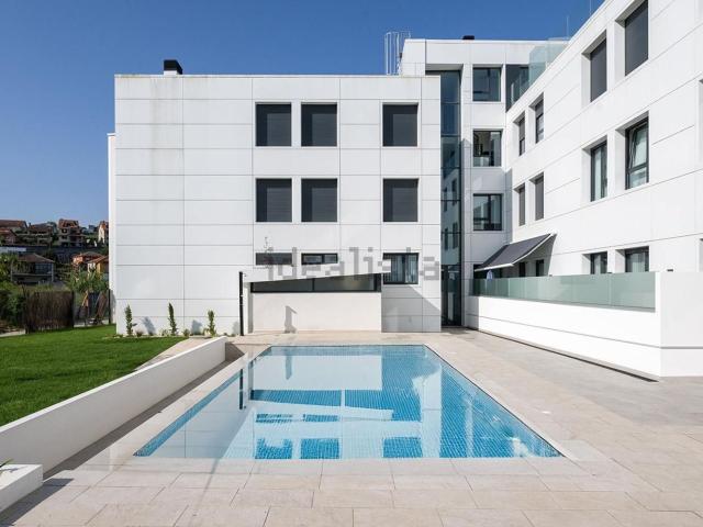Piso, Oia, Vigo
