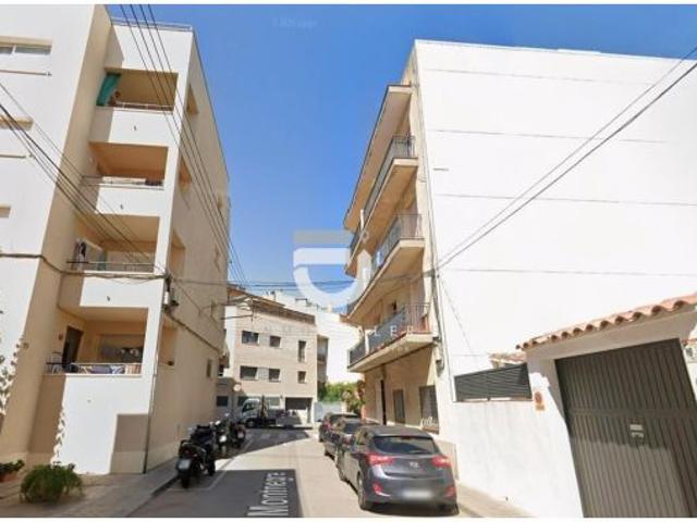 Piso okupado en Canet de Mar Barcelona