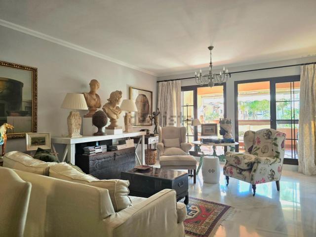 Piso, Atalaya Isdabe, Estepona