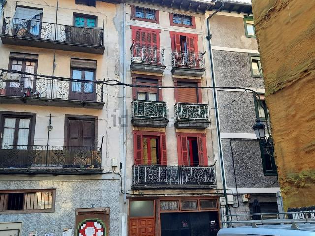 Piso, Azpeitia
