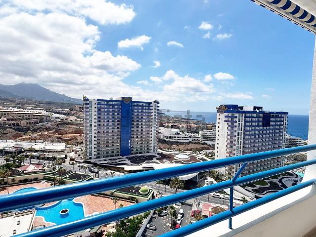 Piso, Adeje