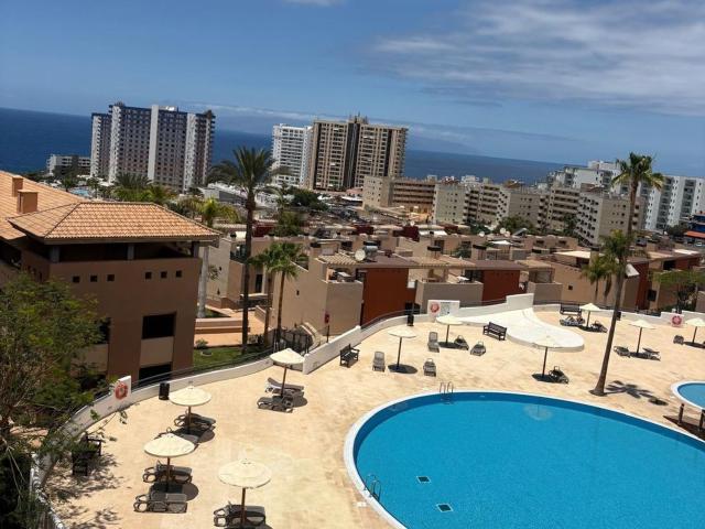 Piso, Adeje