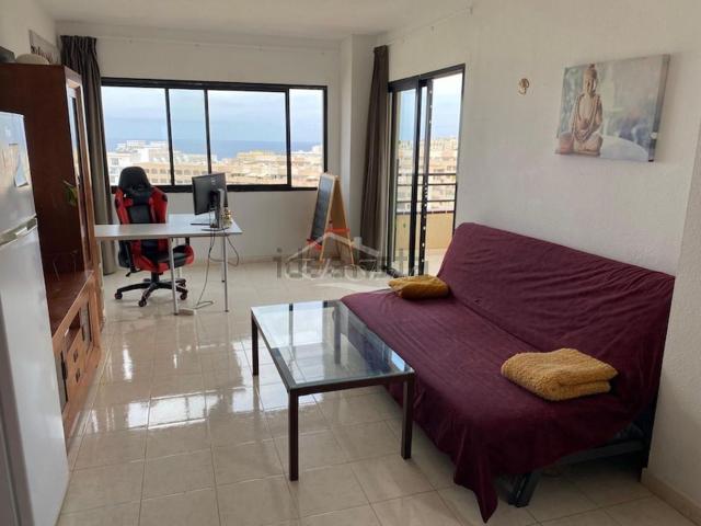 Piso, Adeje