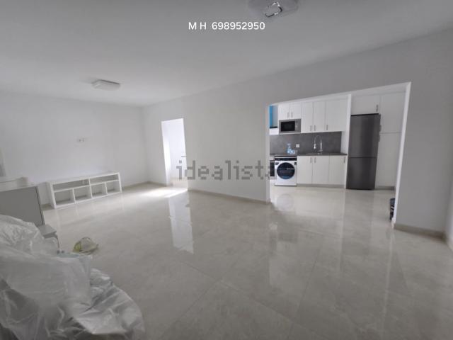 Piso, Adeje