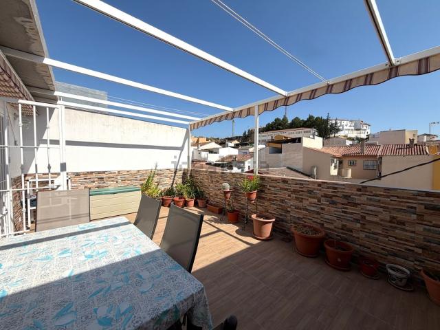 Piso, Alora