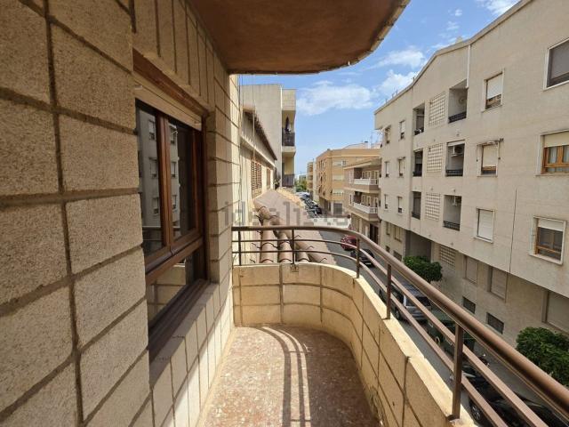 Piso, Almoradí