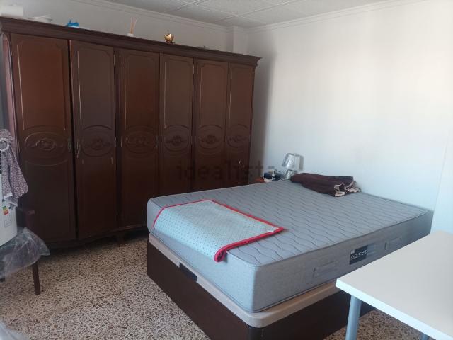 Piso, Almoradí