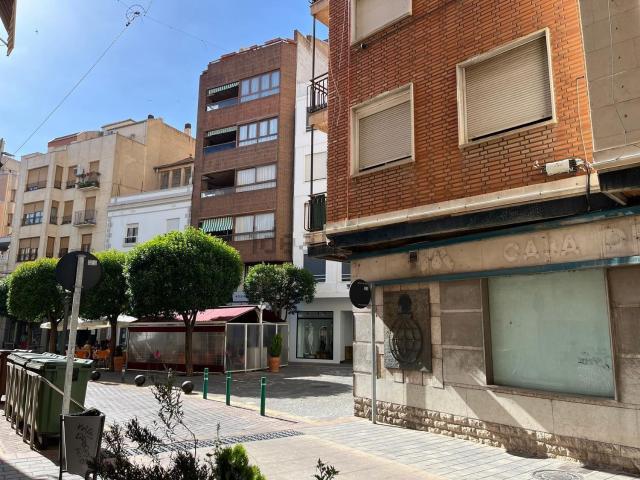 Piso, Almansa