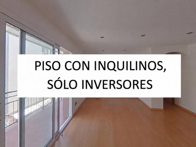 Piso ALQUILADO en venta en calle Verge del Carme