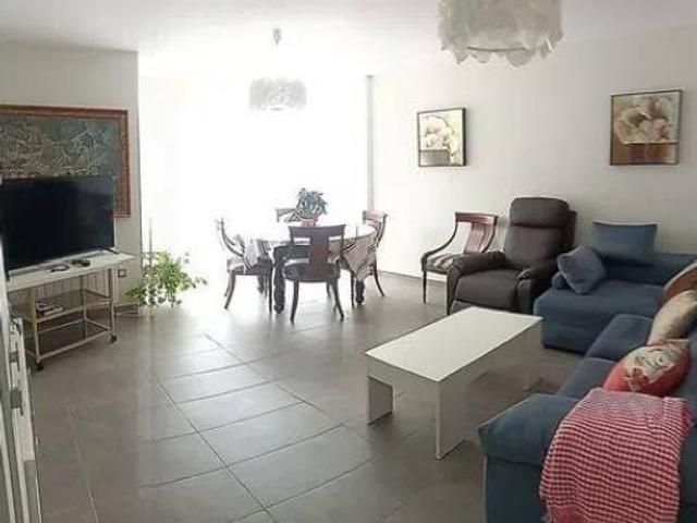 Piso Alquiler Ares, Ares