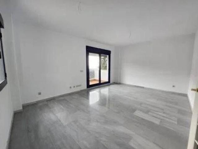 Piso Alquiler Estepona, Puerto