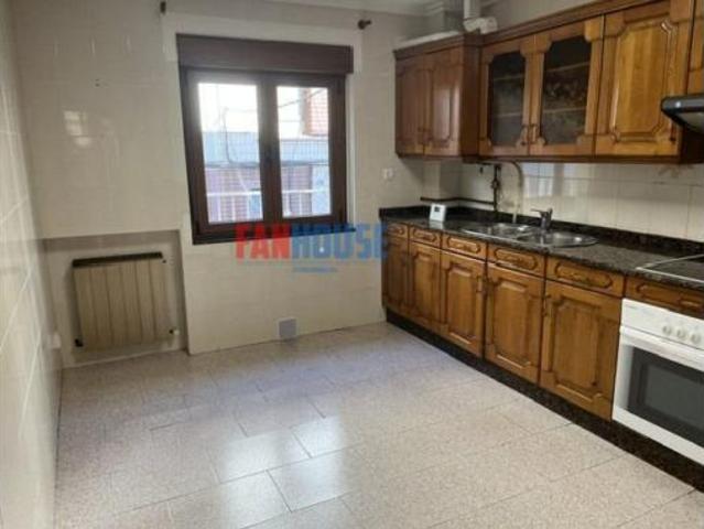 Piso Alquiler Gijón, Perchera La Graña