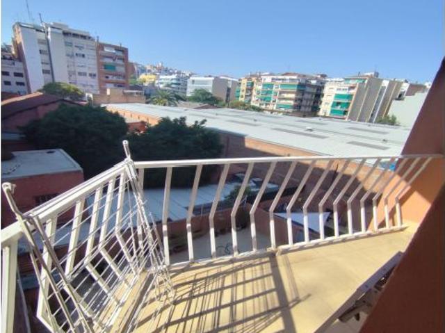 PISO ALQUILER TEMPORAL CALLE SANTS