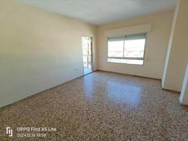 PISO ALQUILER VACIO