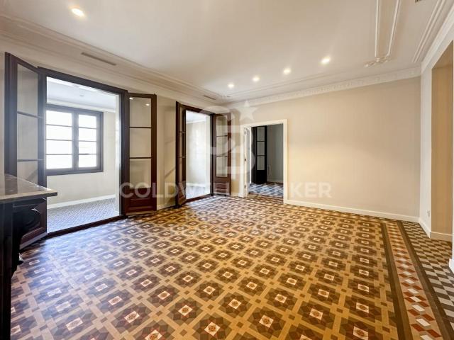 Piso alto de 160m recién reformado en Eixample, Barcelona 0m² Barcelona