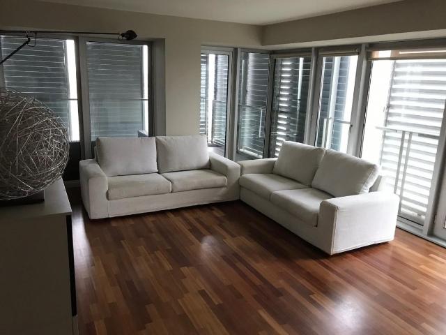 Piso alto standfing en Diagonal Mar