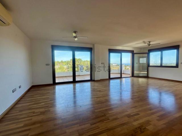 Piso, Altea
