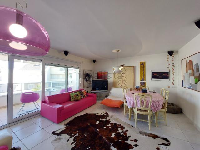 Piso, Altea