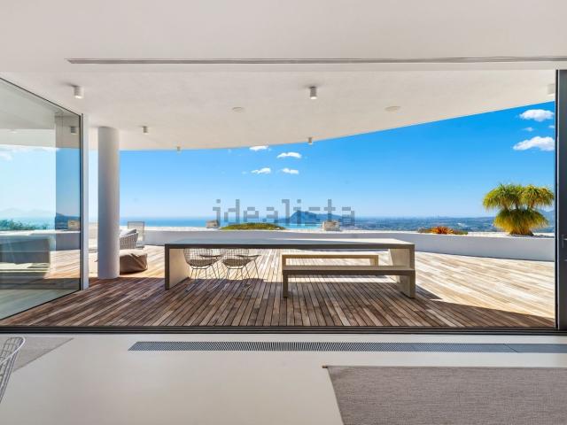 Piso, Altea
