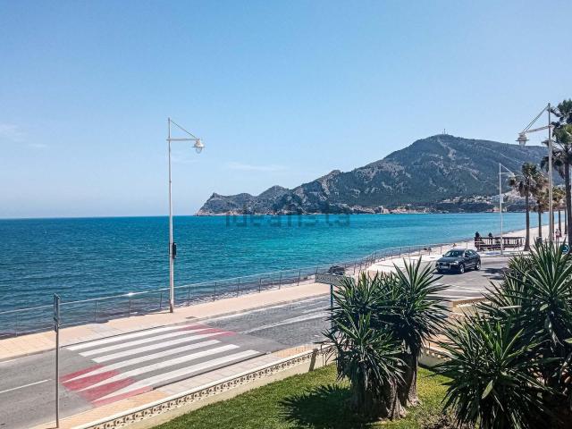 Piso, Altea