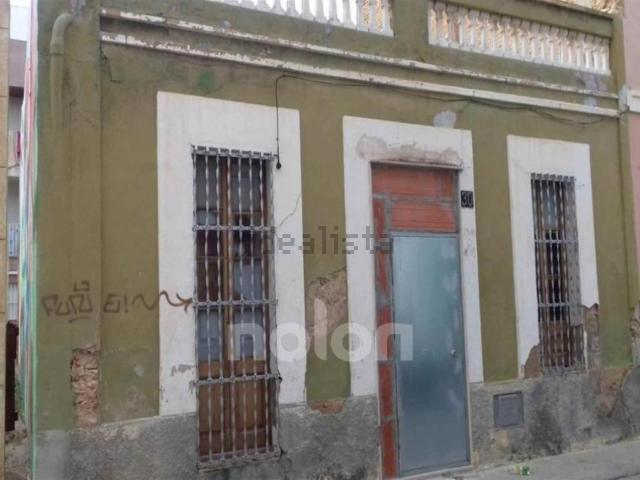 Piso, Amposta