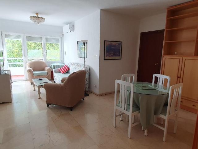 Piso amplio y luminoso en Ciudad Jardín – Ideal para estudiantes, residentes, MIR o funcionarios