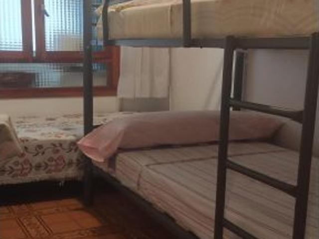PISO AMPLIO CON VISTAS AL MAR EN PLAYA NAUFRAGOS, 3 DORMITORIOS, 2 BAÑOS Y PISCINA COMUNITARIA