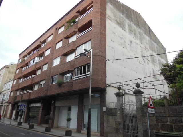 Piso amplio por 77.000 € en Ribadavia