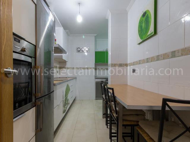 PISO AMUEBLADO