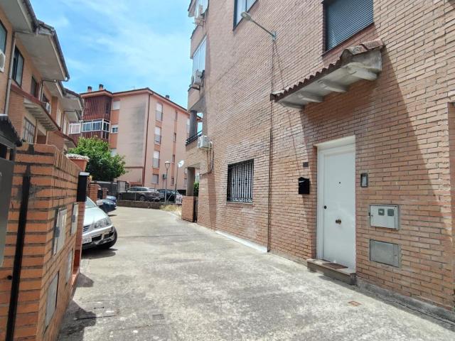 PISO AMUEBLADO EN AVENIDA EXTREMADURA