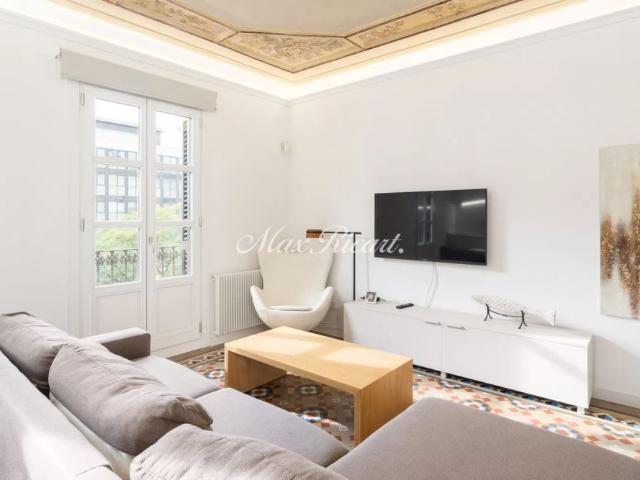 Piso amueblado en Eixample 90m²