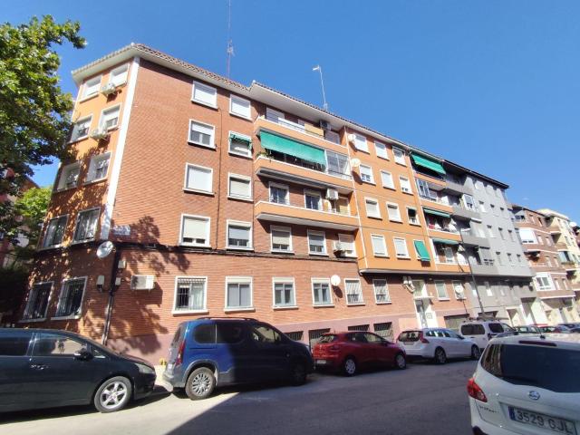 PISO AMUEBLADO EN SAN JOSE C/ NTRA. SRA. DEL AGUA