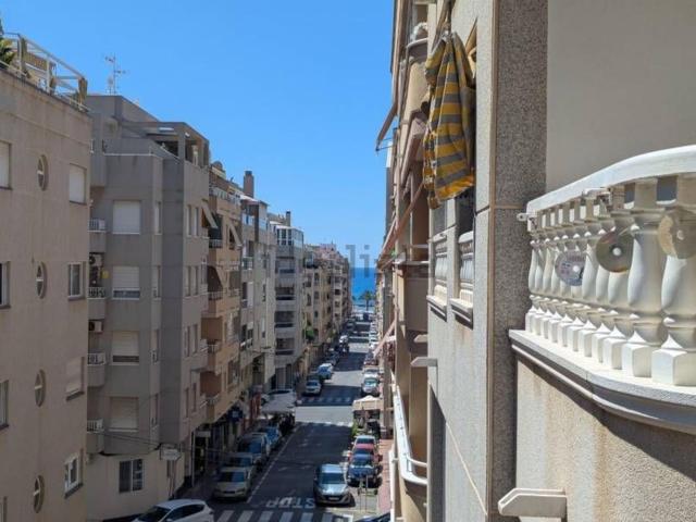 Piso, Antonio Machado, Torrevieja