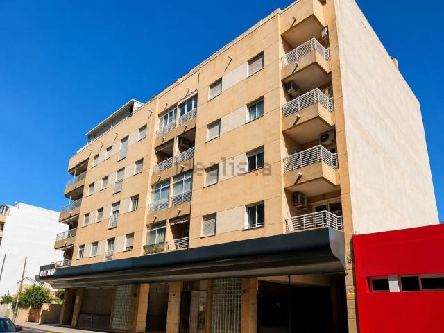 Piso, Antonio Machado, Torrevieja
