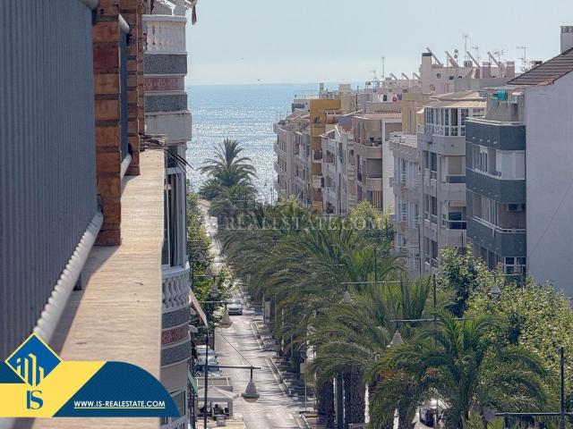 Piso, Antonio Machado, Torrevieja