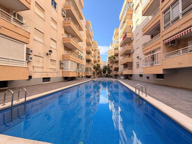 Piso, Antonio Machado, Torrevieja