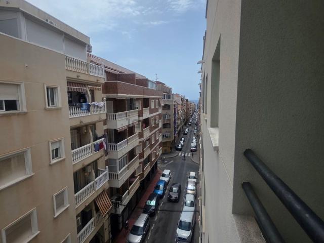 Piso, Antonio Machado, Torrevieja