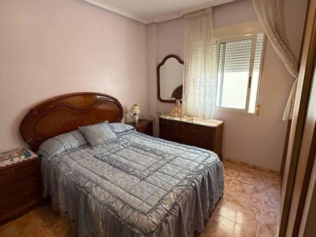 Piso, Antonio Machado, Torrevieja