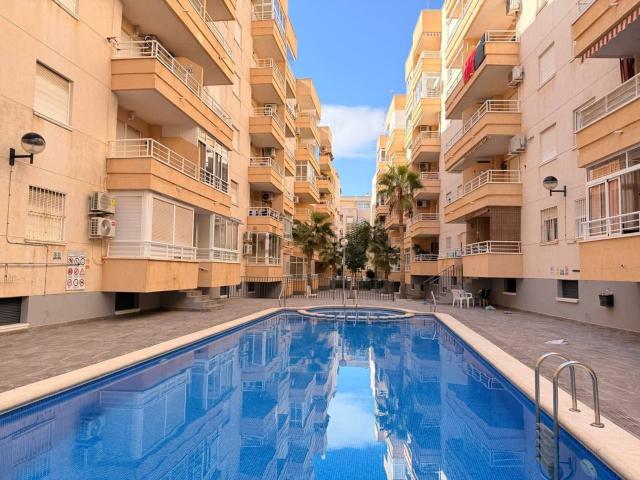 Piso, Antonio Machado, Torrevieja