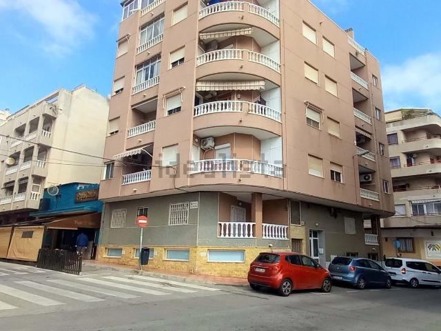 Piso, Antonio Machado, Torrevieja
