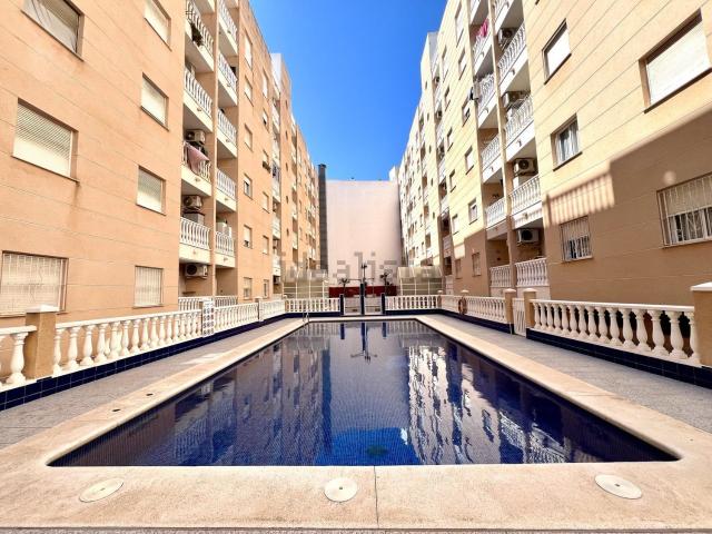 Piso, Antonio Machado, Torrevieja