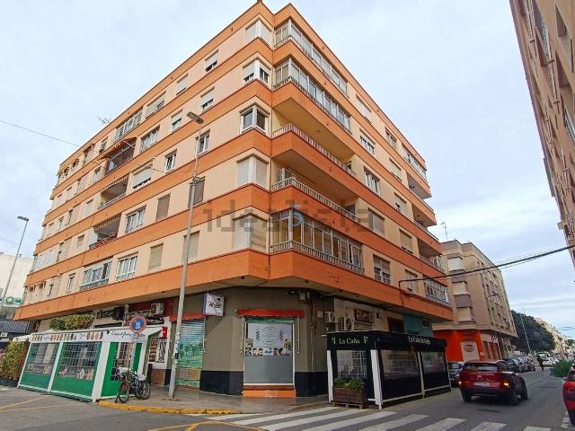 Piso, Antonio Machado, Torrevieja