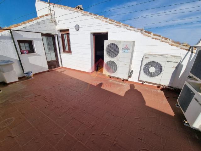 PISO + APARTAMENTO CON TERRAZA EN PLENO CENTRO