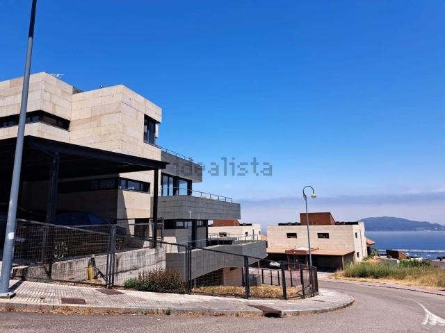 Piso, Baiona