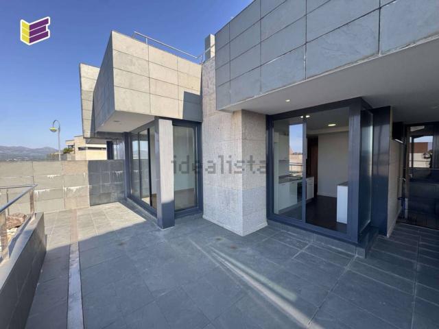Piso, Baiona