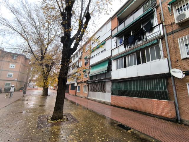 Piso bajo 3 dormitorios con terraza. VPO. Sin Comisiones. Estudiamos financiación