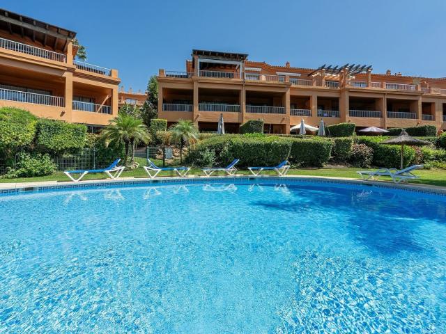 Piso, Benatalaya, Estepona
